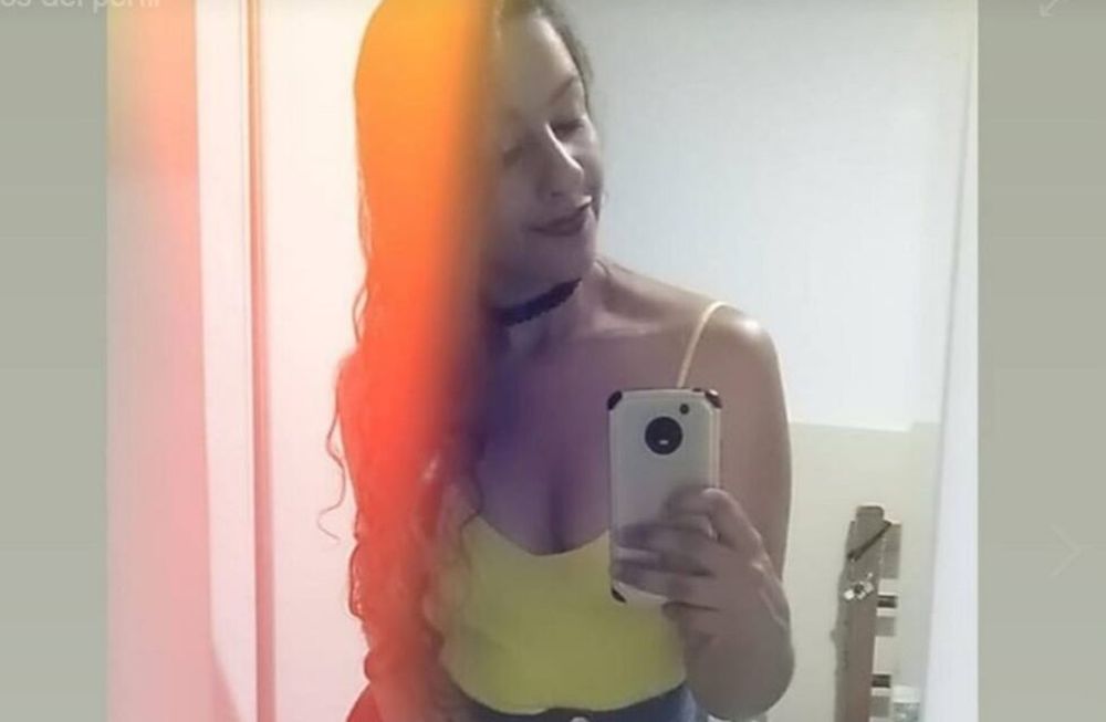 Fue a comprarse ropa y denunció que el vendedor le sacó fotos adentro del probador