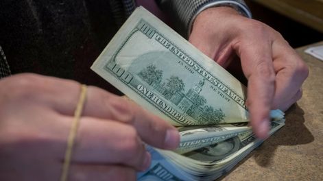 Plan dólar colchón: avanza el Gobierno nacional.