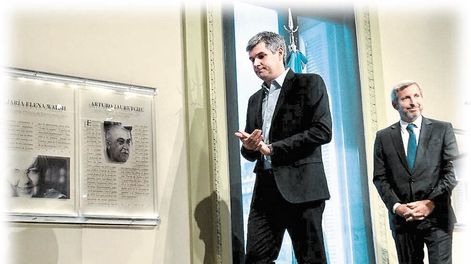 Disputa impiadosa por la letra chica - Por Edgardo  R. Moreno