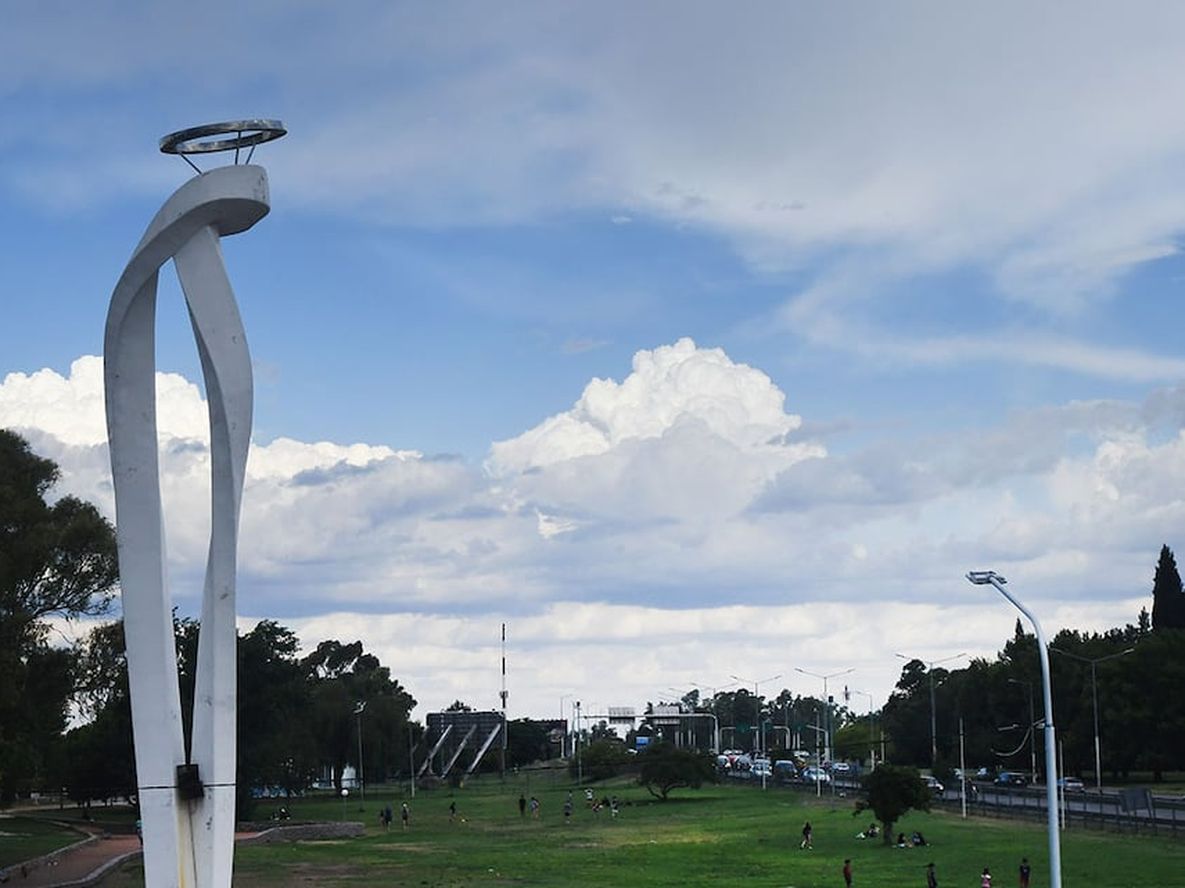 Defensa Civil emitió un alerta amarilla para este sábado en Mendoza. / Foto: José Gutiérrez