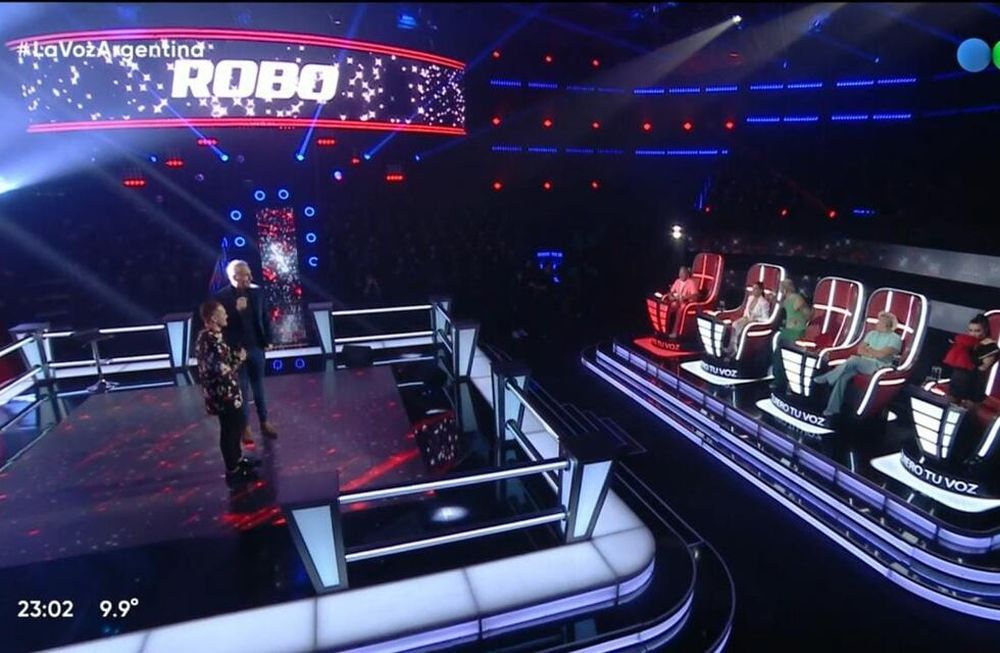 Andrés Cantos quedó en La Voz Argentina tras un triple robo en los Knockouts.