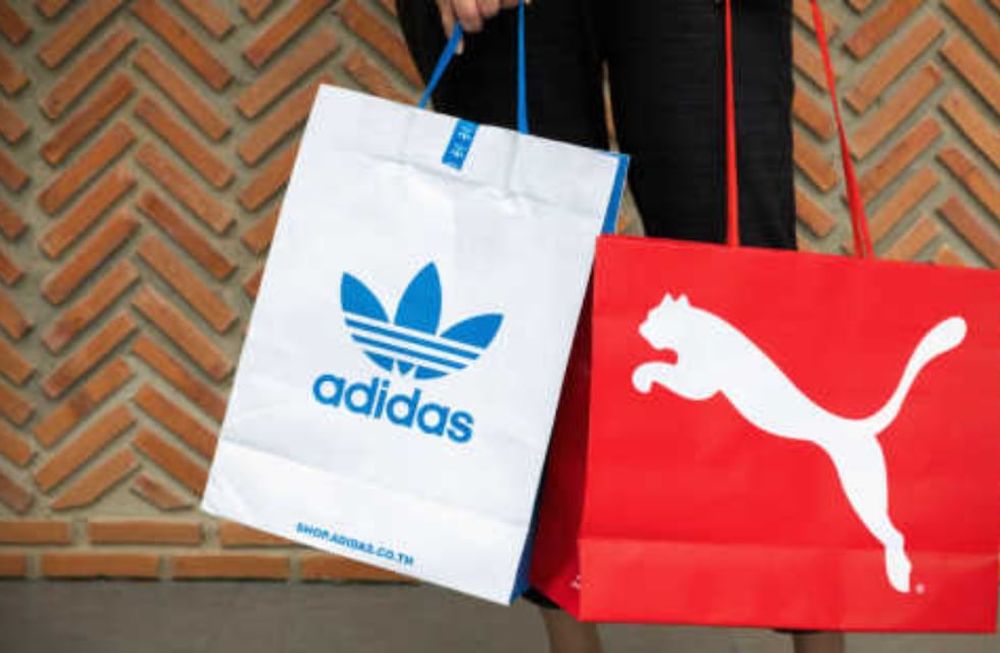 Adidas y Puma son dos multinacionales alemanas que se dedican a la fabricación y comercialización de indumentaria, calzado y accesorios deportivos. Imágen ilustrativa. Foto: Shutterstock.