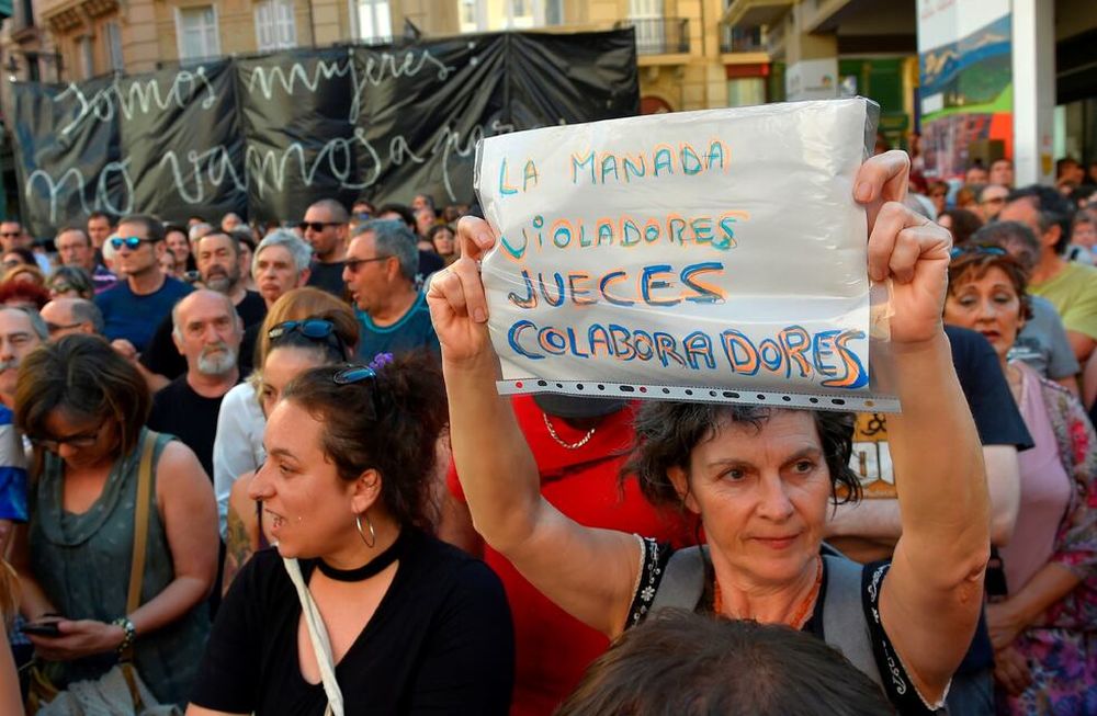 La víctima de la violación grupal de La Manada rompió el silencio por primera vez