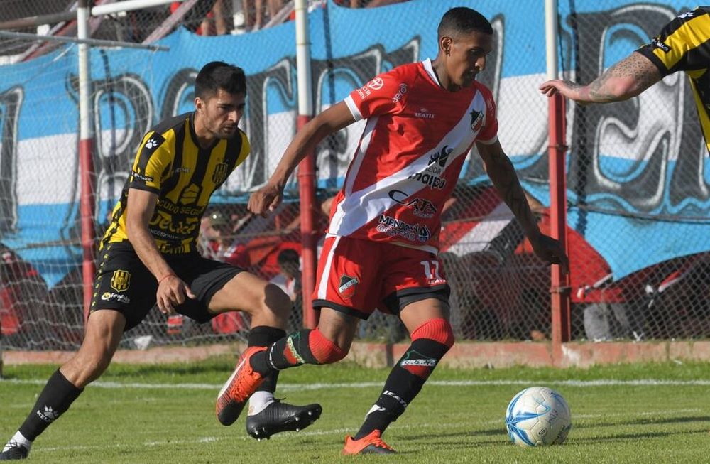 Polémico: Olimpo le cobrará 80 mil pesos a los medios que quieran transmitir sus partidos