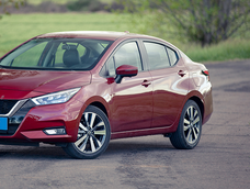 cuanto cuesta comprar hoy un nissan versa tras la quita del cepo