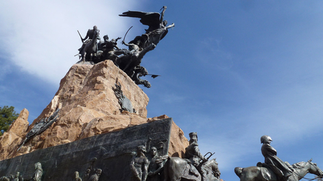El monumento del Cerro de la Gloria cumple 111 años: la historia del ícono mendocino que llegó a un billete. Foto: Prensa Gobierno de Mendoza