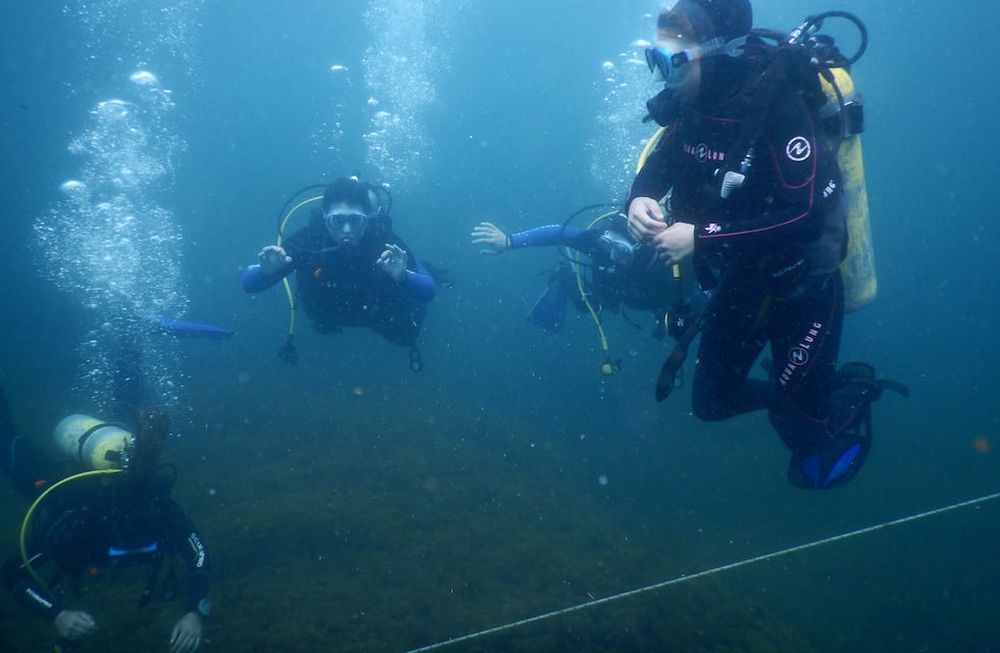 El Parque Subacuáticos Las Grutas nos propone bucear por el interior de un arrecife artificial donde se hallan hundidos barcos pesqueros emblemáticos de la zona, dispuestos para que la actividad pueda desarrollarse con seguridad y buena luminosidad. Foto: archivo.