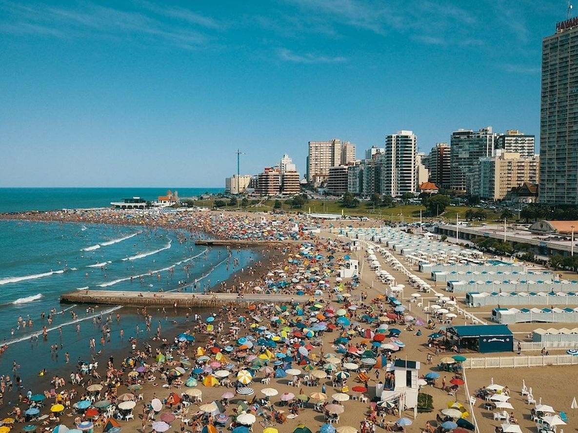 Combustibles: con subas por encima de la inflación, cuánto cuesta llegar a las vacaciones