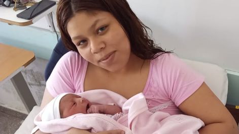 La primera bebé mendocina nació en Maipú y se encuentra en perfecto estado de salud. Foto José Gutiérrez/Los Andes.