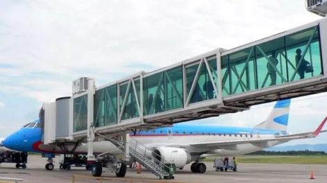 Aerolíneas Argentinas perderá su espacio de privilegio en el aeroparque Jorge Newbery en la Ciudad Autónoma de Buenos Aires.