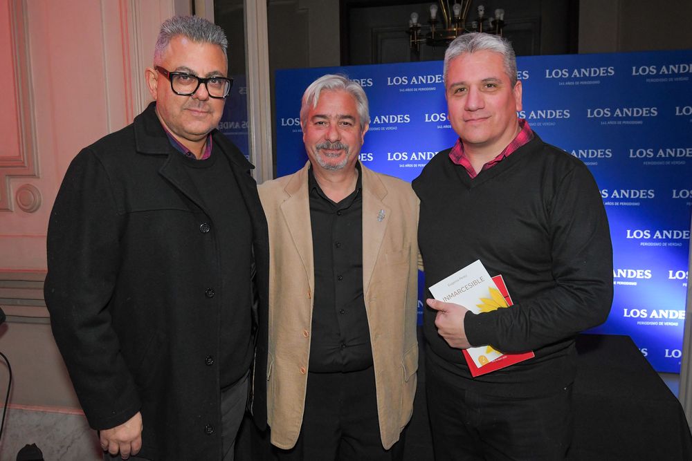 Rubén Valle, Alfredo Lafferriere, director de Cultura  de San Martín y Fernando Toledo.