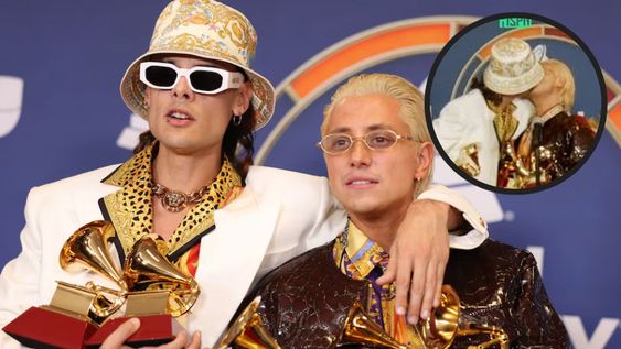 Ca7riel y Paco Amoroso se dieron un apasionado beso al hacer historia en los Latin Grammy.