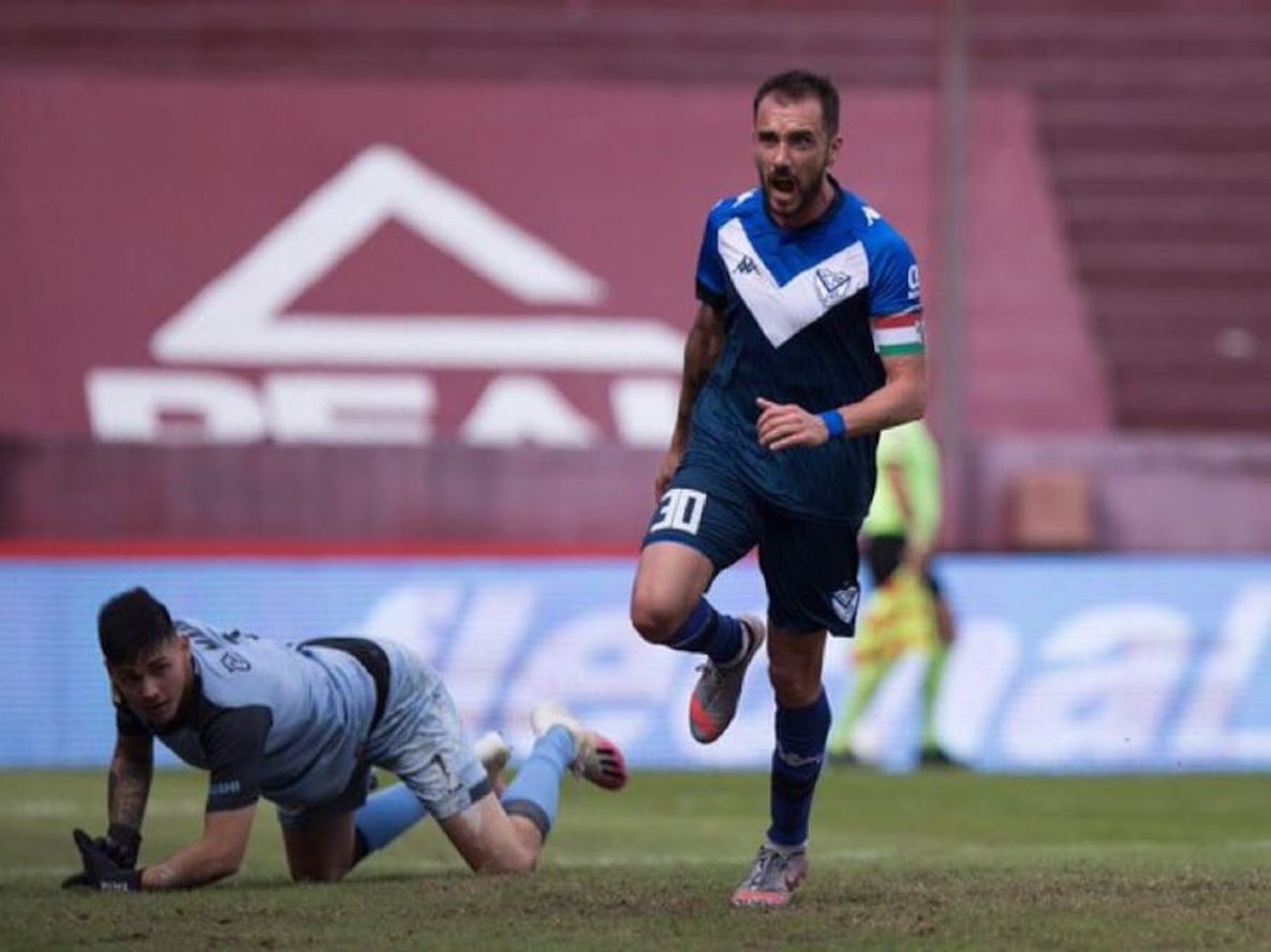 Mancuello anotó el empate de lo que después sería triunfo de Vélez para la clasificación, con el 2-1 definitivo de De Los Santos. Bernabei había abierto el marcador para el Granate.