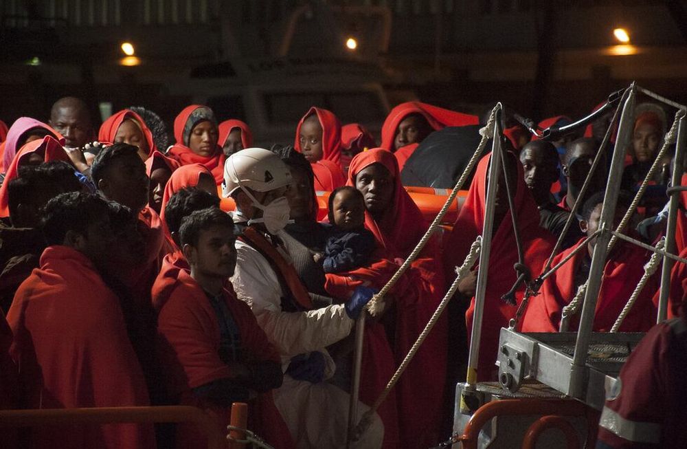 Murió un bebé durante un naufragio de una barca con migrantes al sureste de España
