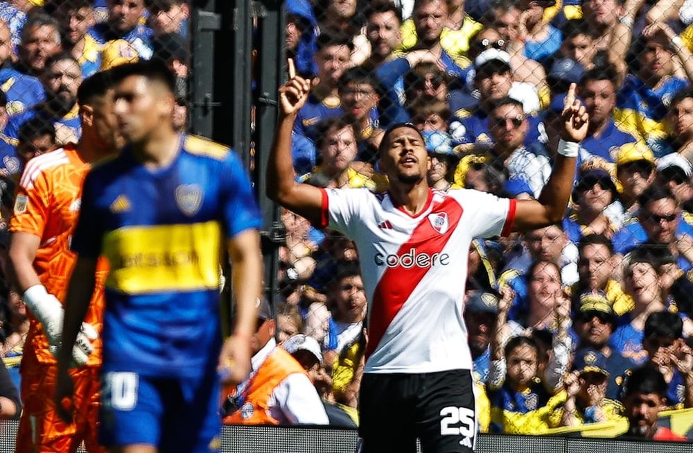 La AFA dio a conocer los audios del VAR.