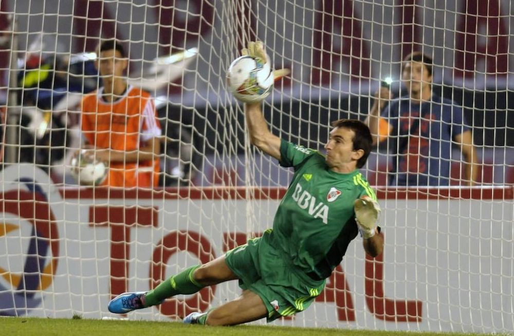 Barovero ataja el penal sobre Gigliotti, y queda en la historia