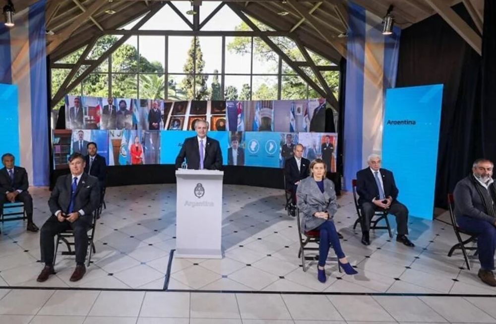 El presidente de la Sociedad Rural Argentina, Daniel Pelegrina, fue ubicado en primera fila, incluso delante del presidente de la Nación, Alberto Fernández, en el acto oficial por el Día de la Independencia, realizado este jueves en Olivos