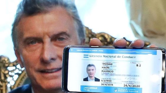 Ya podés circular con las cédulas verde y azul en el celular: paso a paso para obtenerlas