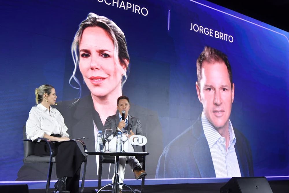 Jorge Brito y Tatiana Schapiro en el Bootcamp Empresarial Mendoza 2026. Foto: Walter Caballero