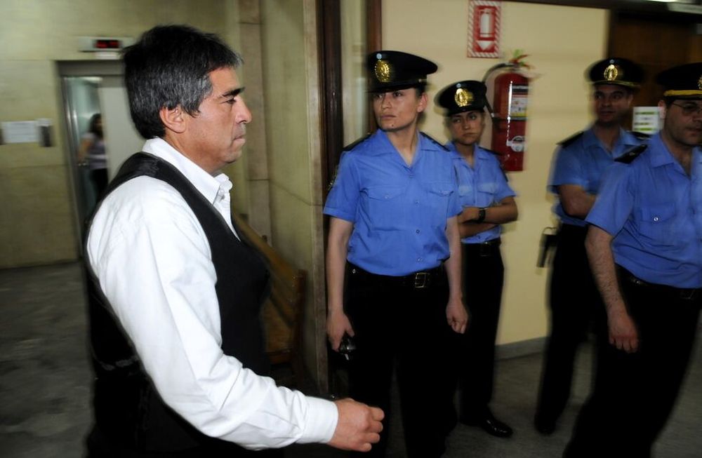 Alejandro Prádenas cuando fue  sentenciado a seis años de prisión por privación ilegítima de la libertad.