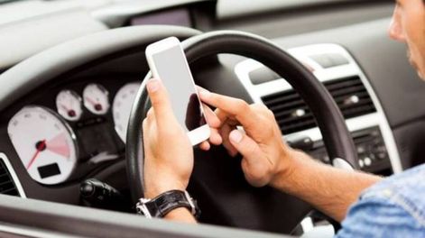 El celular al volante, mata