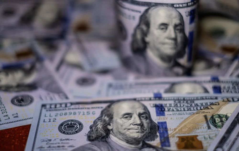 El Banco Central cotizó el dólar minorista para la venta a $1.422.