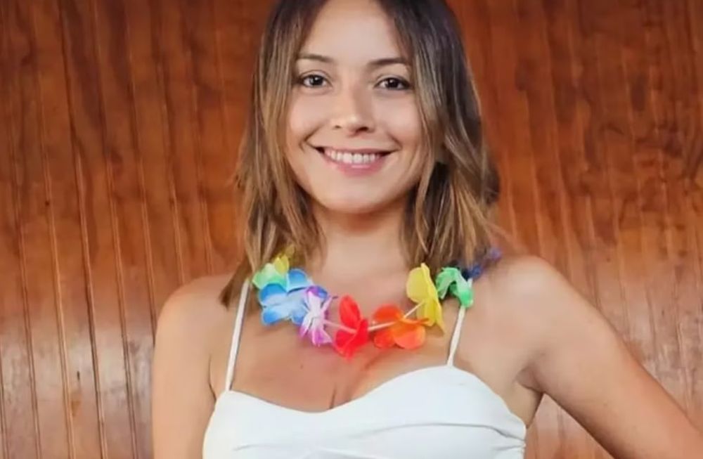 La mujer está acusada de derivar fondos públicos a una fundación y de usarlos para gastos en restaurantes, ropa y lencería. Gentileza: Instagram @camilapolizzi.