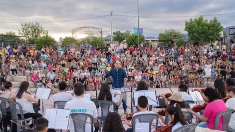 Orquesta Pequeños Grandes Músicos del Pedemonte, del barrio La Favorita