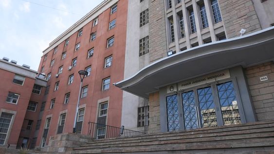 En delitos graves, 9 de cada 10 investigaciones que llegan a juicio terminaron en 2021 en condenas o conciliaciones. José Gutiérrez / Los Andes