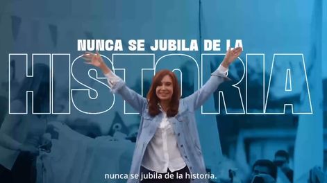 Donde Milei recorta, Cristina protege. Donde él destruye, ella reconstruye