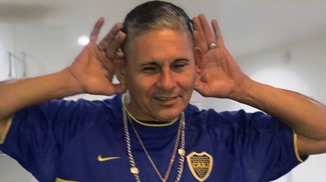 El papá de Marcos Rojo, Tití, es fanático del Xeneize. / Gentileza.