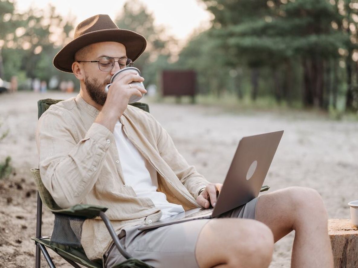 Nómadas digitales: trabajar desde Qatar o cualquier lugar del mundo