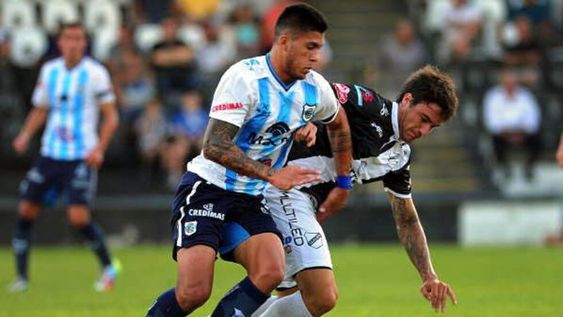 El Decano ganó y  se subió a la punta