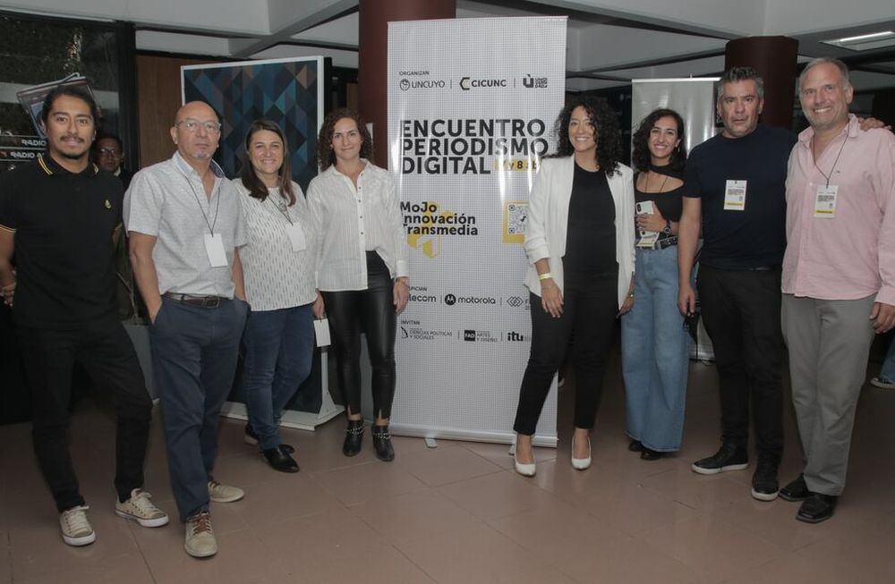 Facundo Pauzoca, Horacio MEilán, Cecilia Amadeo, Cecilia Gatta, Yamila Meljim, Alejandra Adi, Horacio Villareal y Federico Kruger, equipo CICUNC