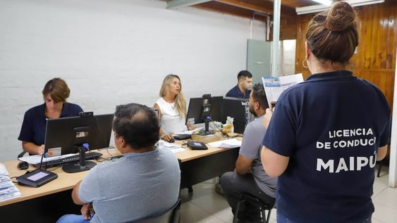 ¿Cómo sacar la licencia de conducir en Maipú?