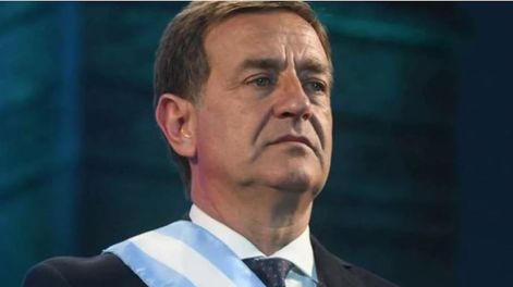 Suárez, obligado a negociar sin ceder - Por Gastón Bustelo