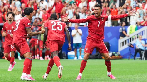 Portugal venció 5-0 a Uzbekistán.