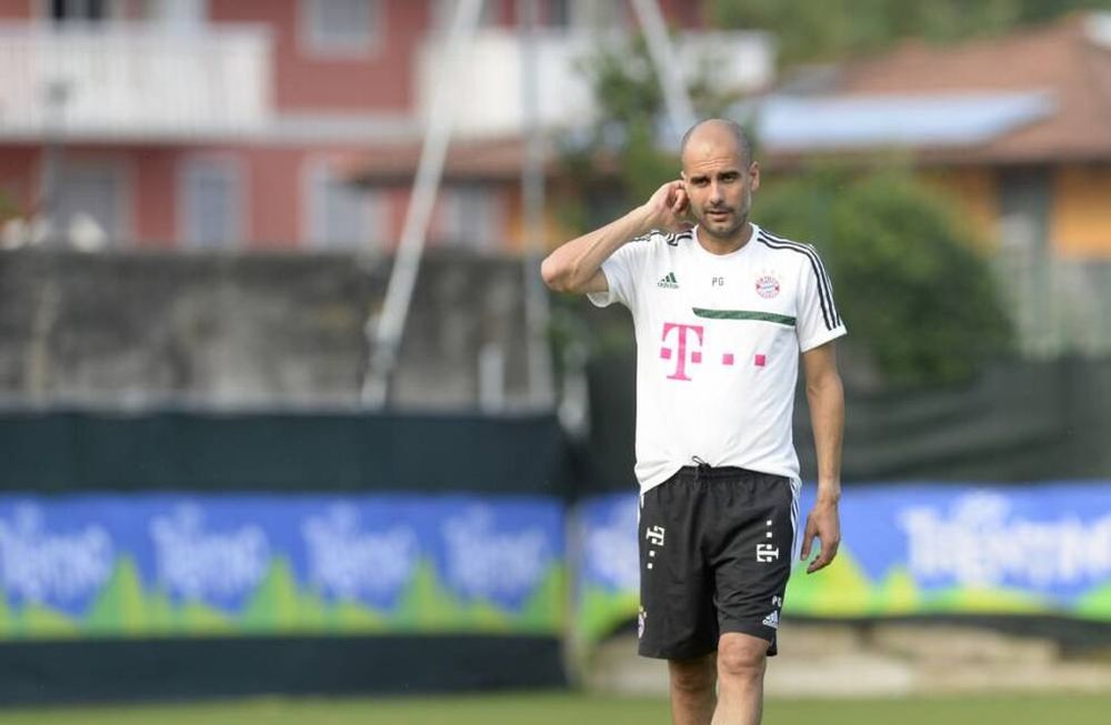 Fútbol de lujo: 54 toques en 30 segundos