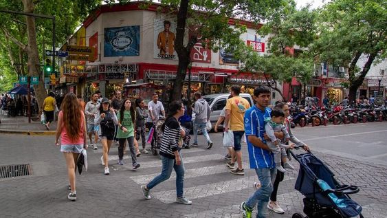 Así funcionará el comercio y el transporte público durante las fiestas. Foto: Prensa Ciudad de Mendoza