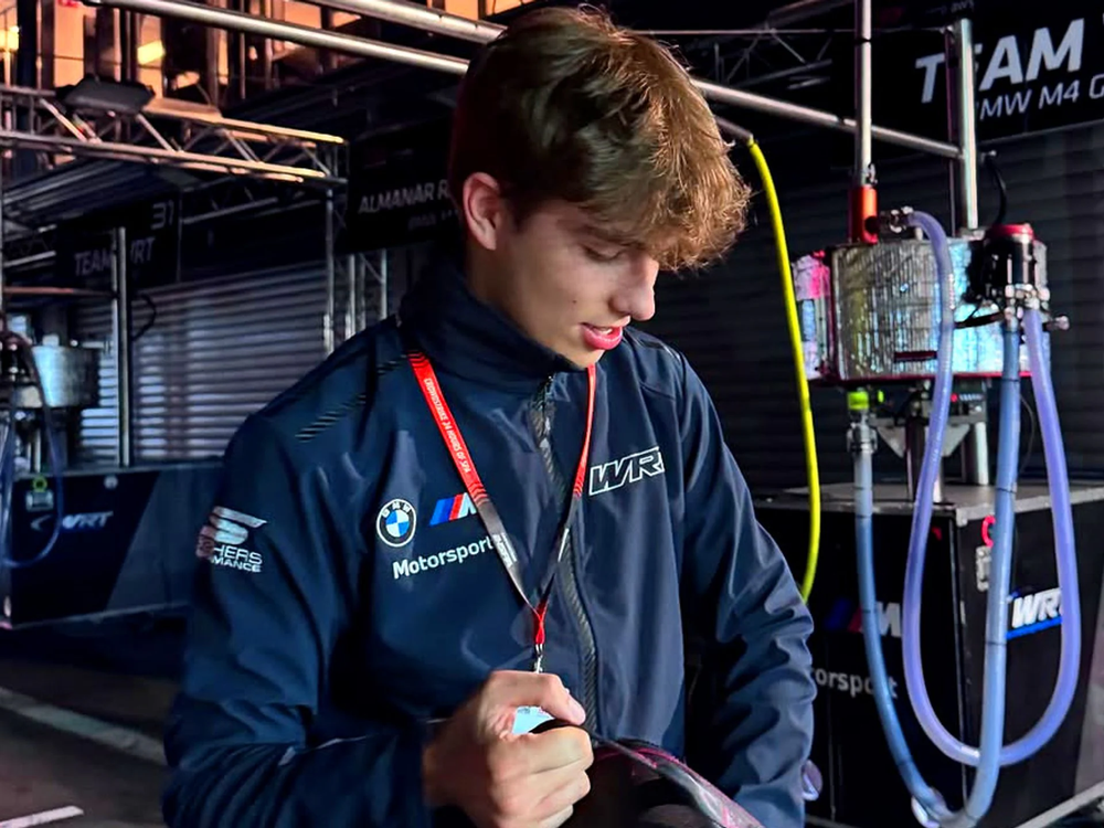 El hijo del príncipe de Bélgica comienza su carrera en el automovilismo.