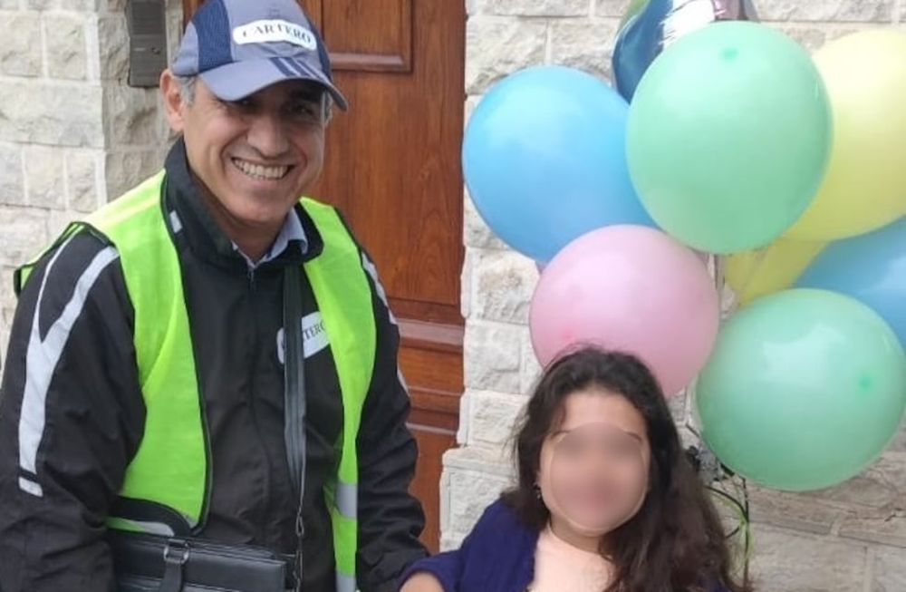 Quién es el juez que se disfraza para avisarles a los niños y niñas que han sido adoptados en Argentina. Foto: Gentileza Claudio Mazuqui