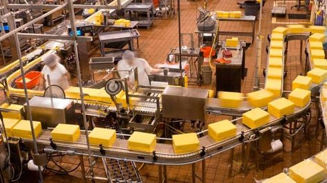 El freno en la actividad económica se percibe desde septiembre de 2022 y se acentuaría en el primer trimestre del 2023.