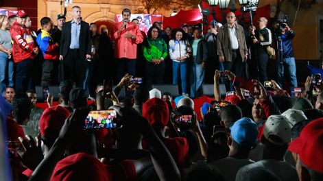 Maduro aseguró que el chavismo está más vigente y más fuerte que nunca, al celebrar la victoria adjudicada por el Consejo Nacional Electoral (CNE) al oficialismo en 23 de 24 regiones del país. 