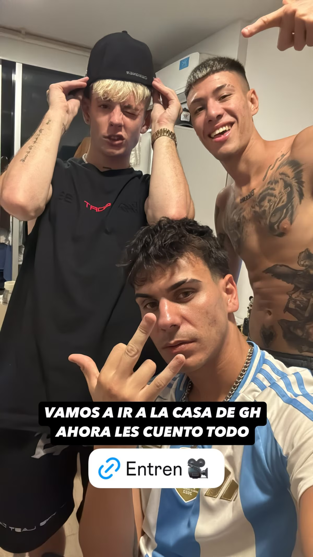 El Wandi, Oky y Escobedito, tres creadores de contenido conocidos en el mundo del streaming. Foto: Twitter El Wandi.