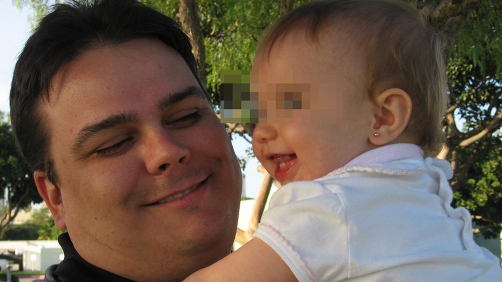 Sie log ihre Töchter an und behauptete, ihr Vater sei tot und misshandele sie. Das Gericht ordnete an, dass sie zu ihm zurückkehren sollten. Foto: TN