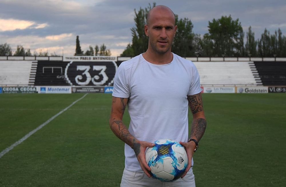 Adiós. Cristian Llama, tras una temporada con altibajos, no renovó con Gimnasia y no continuará.
