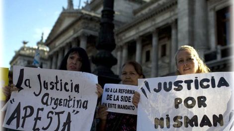 Democracia y control institucional