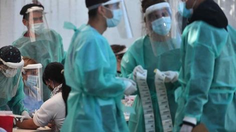 Una investigación del consorcio PAIS determinó que la variante del Reino Unida circula en el país y ahora analizan la cepa de Manaos. Foto: AP