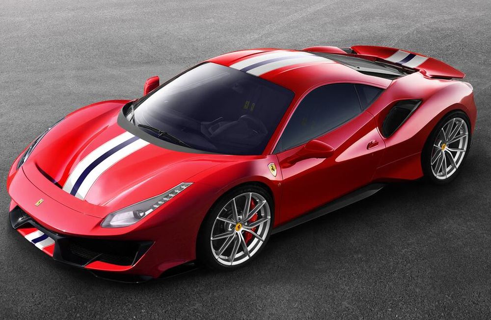 El regalo que le hizo Ferrari a Checlerc