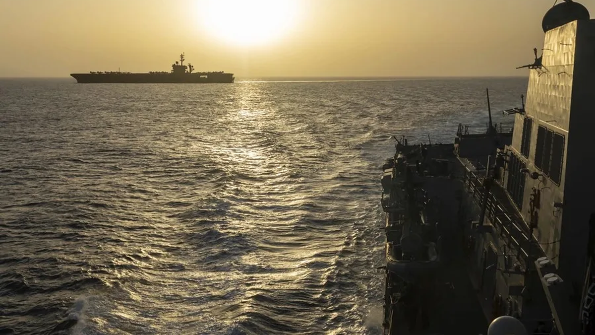 Tensión en el Estrecho de Ormuz: Irán capturó dos buques tras el anuncio de Trump sobre la tregua